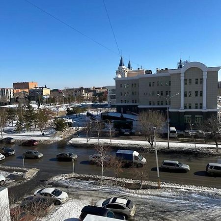 Новая Современная Квартира В Центре Города Qostanaj Exteriör bild